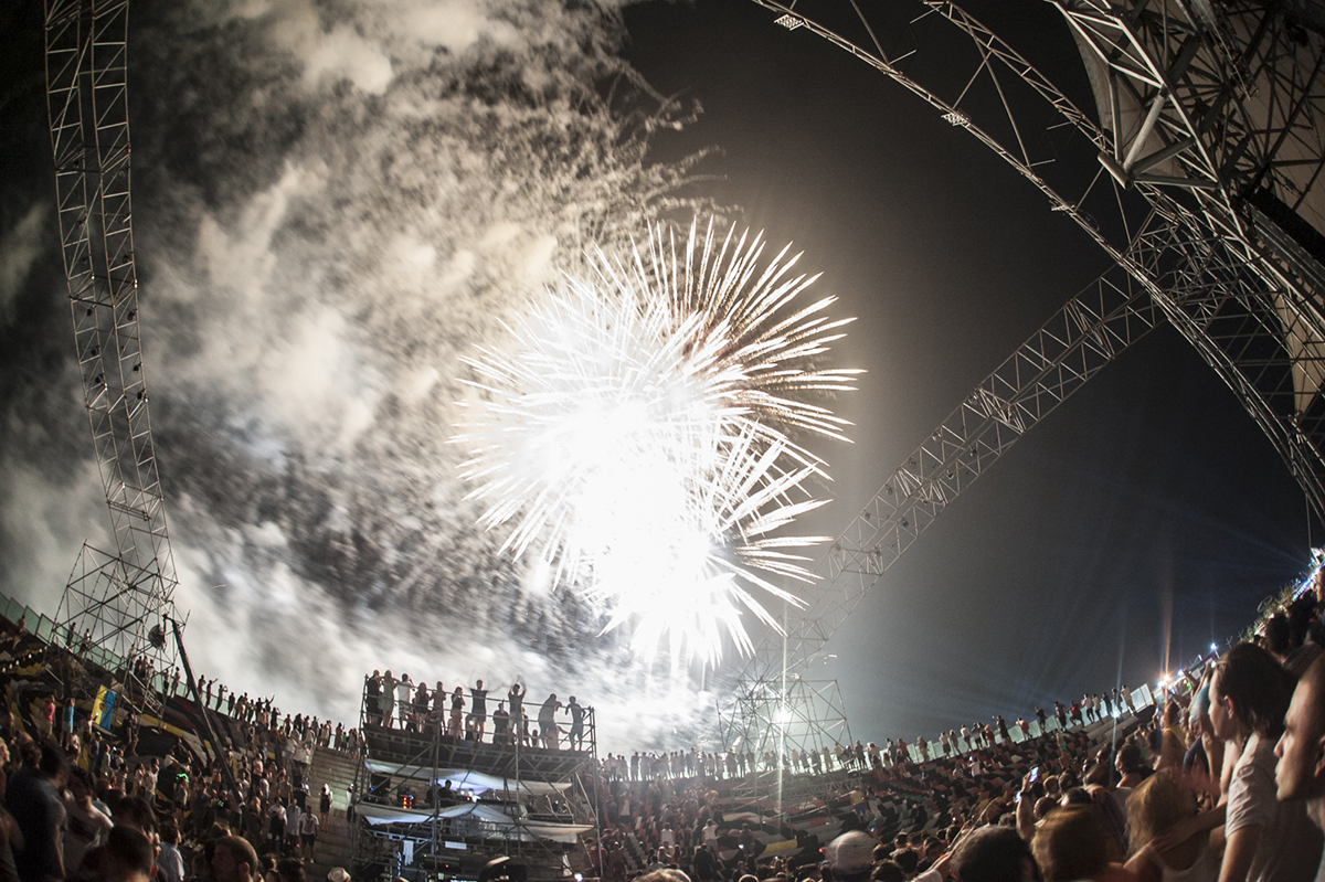 GEM Fest - Stage and big firework show